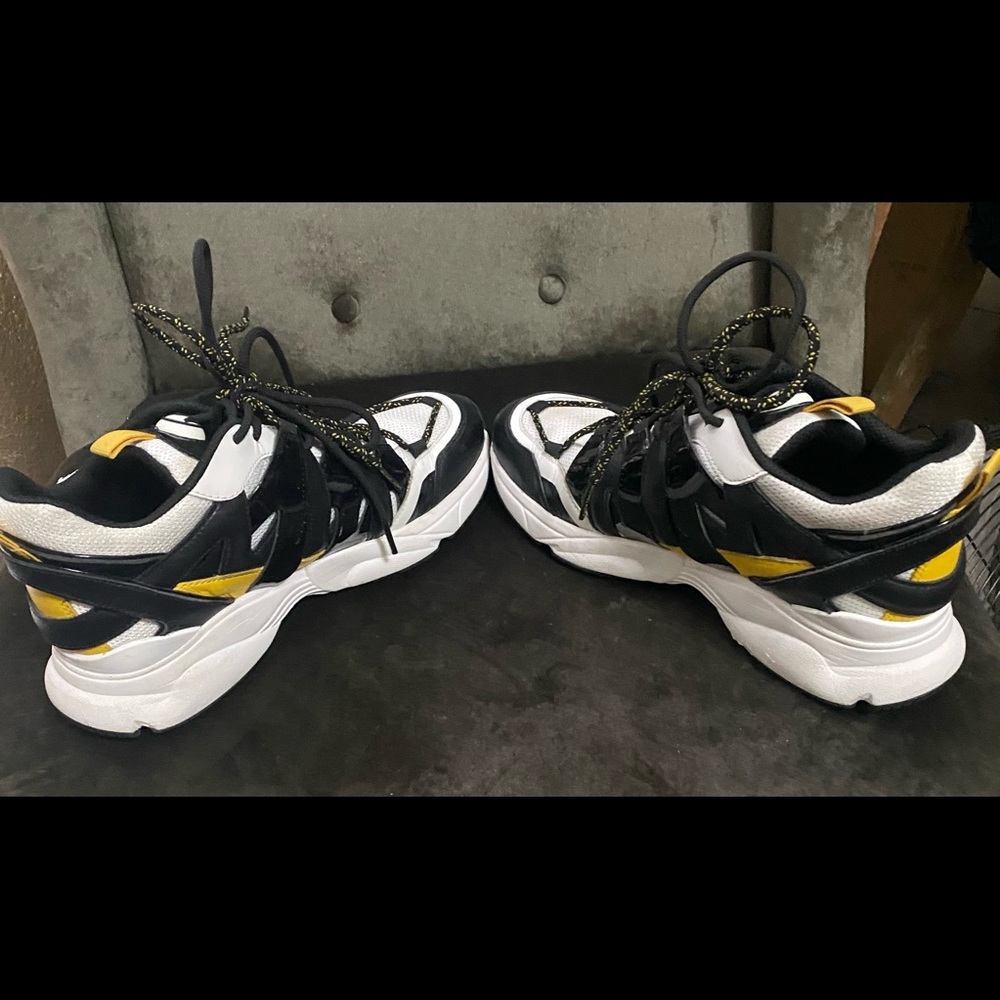 Michael Kors sneakers size 10